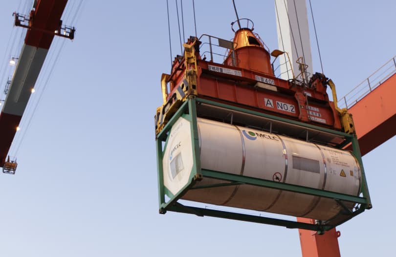 ISOタンクコンテナ輸送 イメージ1