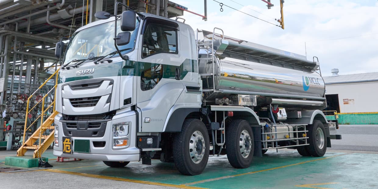 タンクローリー輸送