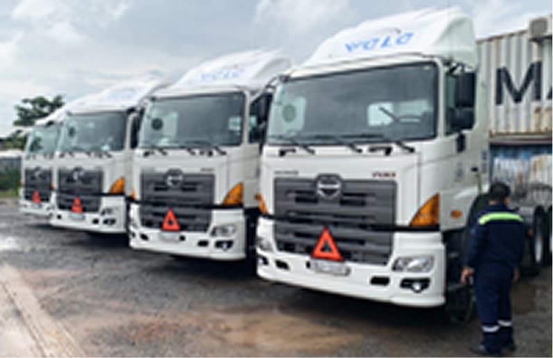 自社トラクター