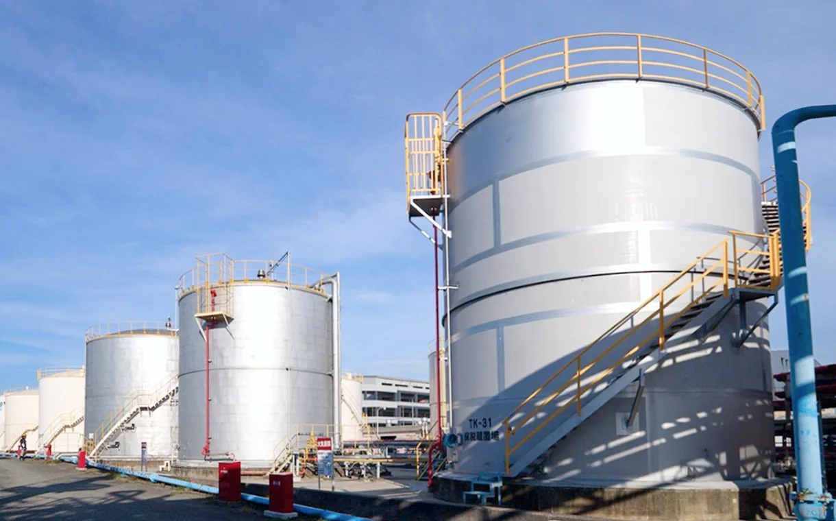 尼崎油槽所の外観