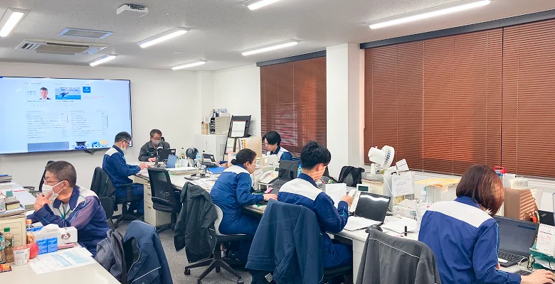 川崎油槽所の内観